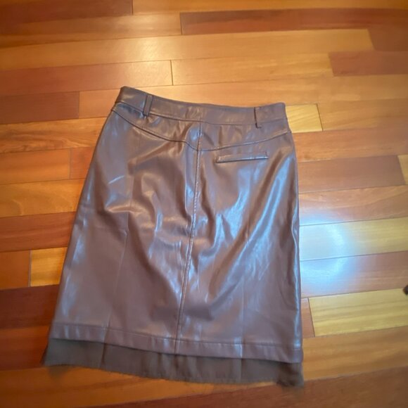 Forever 21 Brown Faux Leather Skirt size Medium - Picture 7 of 9